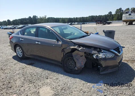 2016 Nissan Altima 2.5 z USA, uszkodzony, nr VIN 1N4AL3AP9GC127000